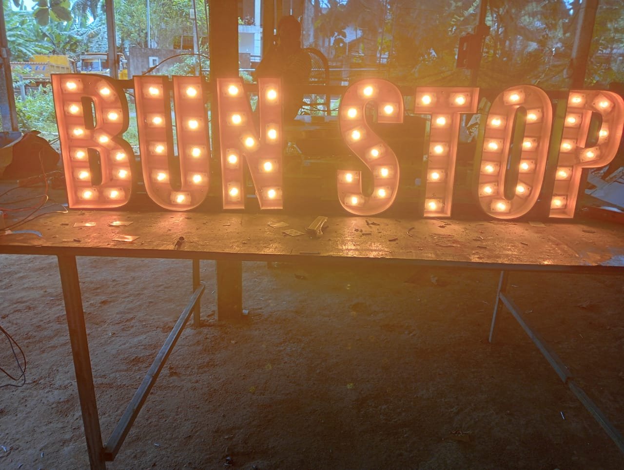 digital signage price in colombo