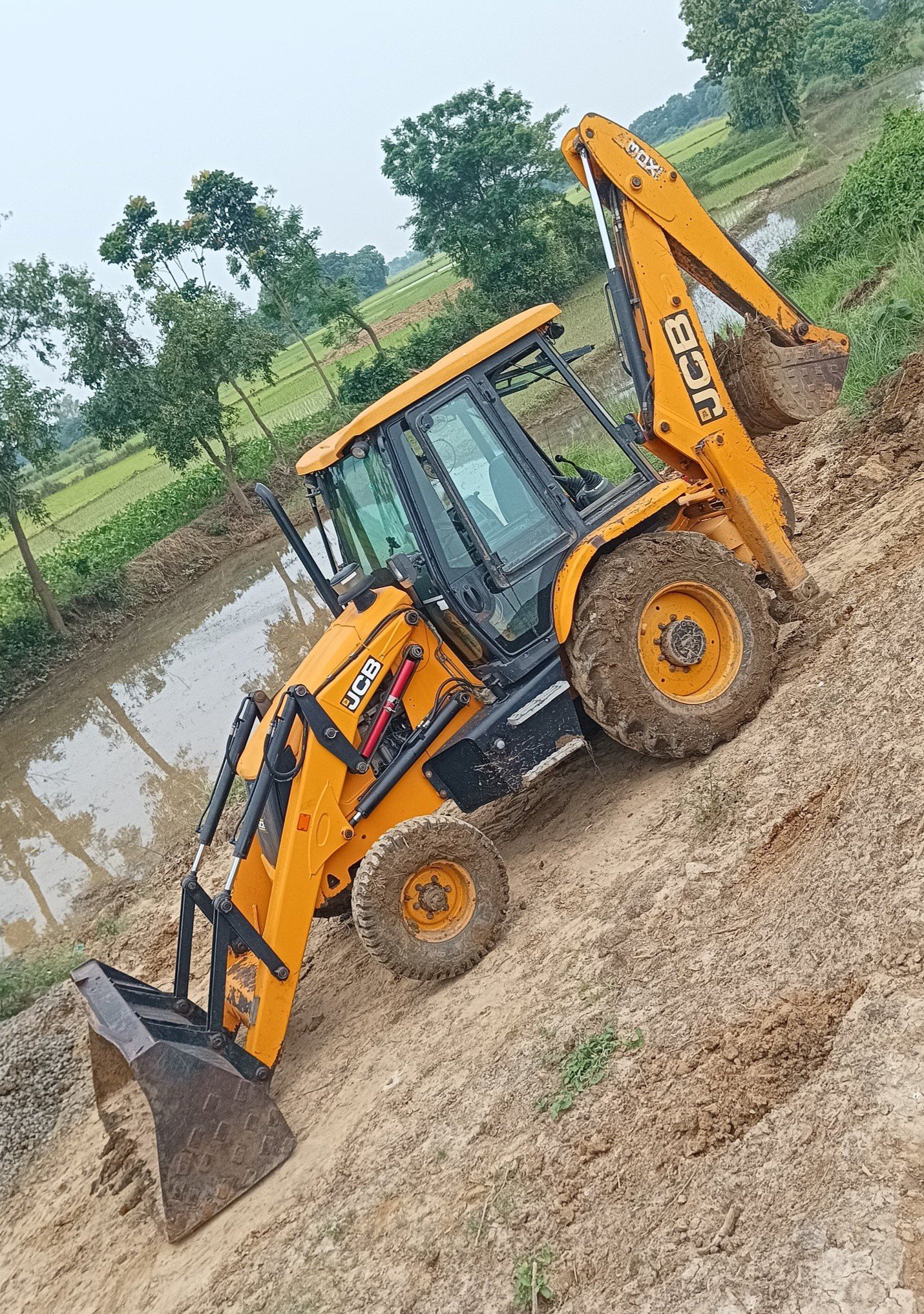 Other image 202508/jcb-rental-service-nugegoda-wedabima-1636875b80.jpg