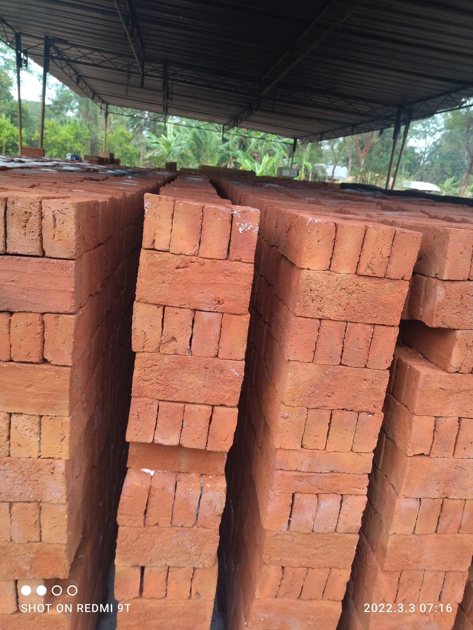 Other image 202508/red-clay-bricks-in-negombo-wedabima-5b56a44e2e.jpg