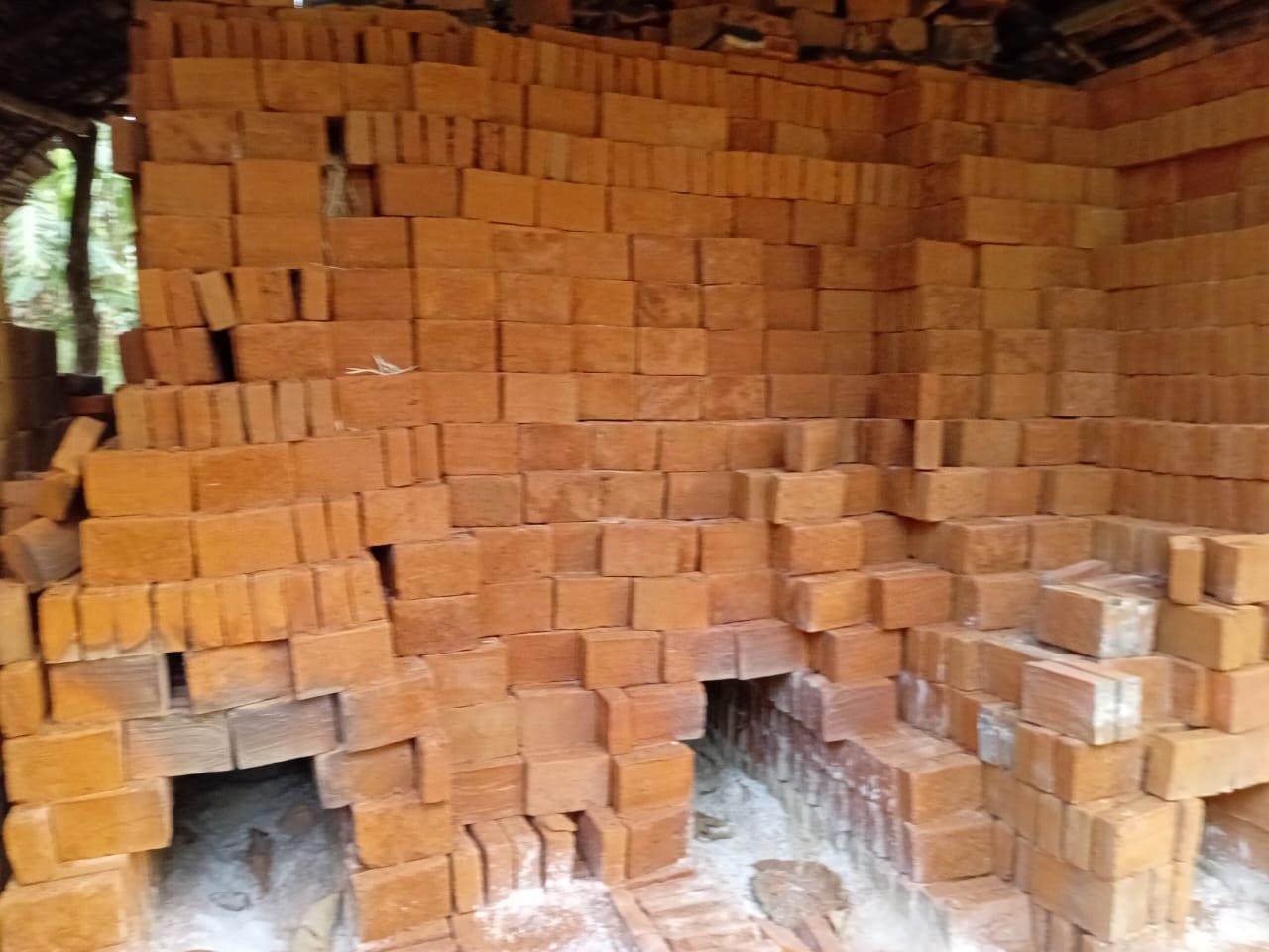 Other image 202508/red-clay-bricks-in-negombo-wedabima-c845e2f4b0.jpeg