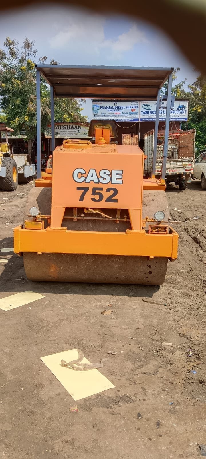 Other image 202509/10-ton-sheep-foot-vibrating-roller-for-rent-in-colombo-wedabima-8c527fefc1.jpg