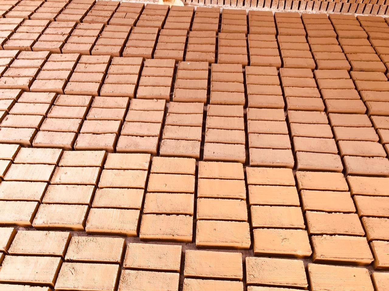 Other image 202509/bricks-blocks-for-sale-in-katugastota-sri-lanka-wedabima-80cb084408.jpg