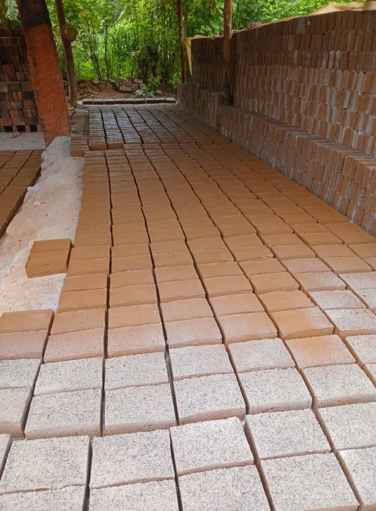 Other image 202509/gadol-for-sale-in-katugastota-wedabima-353e827df0.jpg
