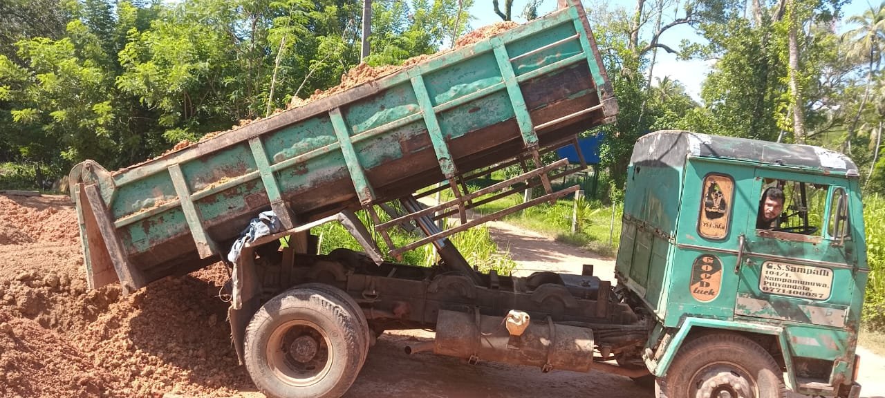 Other image 202509/tipper-rent-service-rates-in-maharagama-wedabima-0f9d5895f1.jpg
