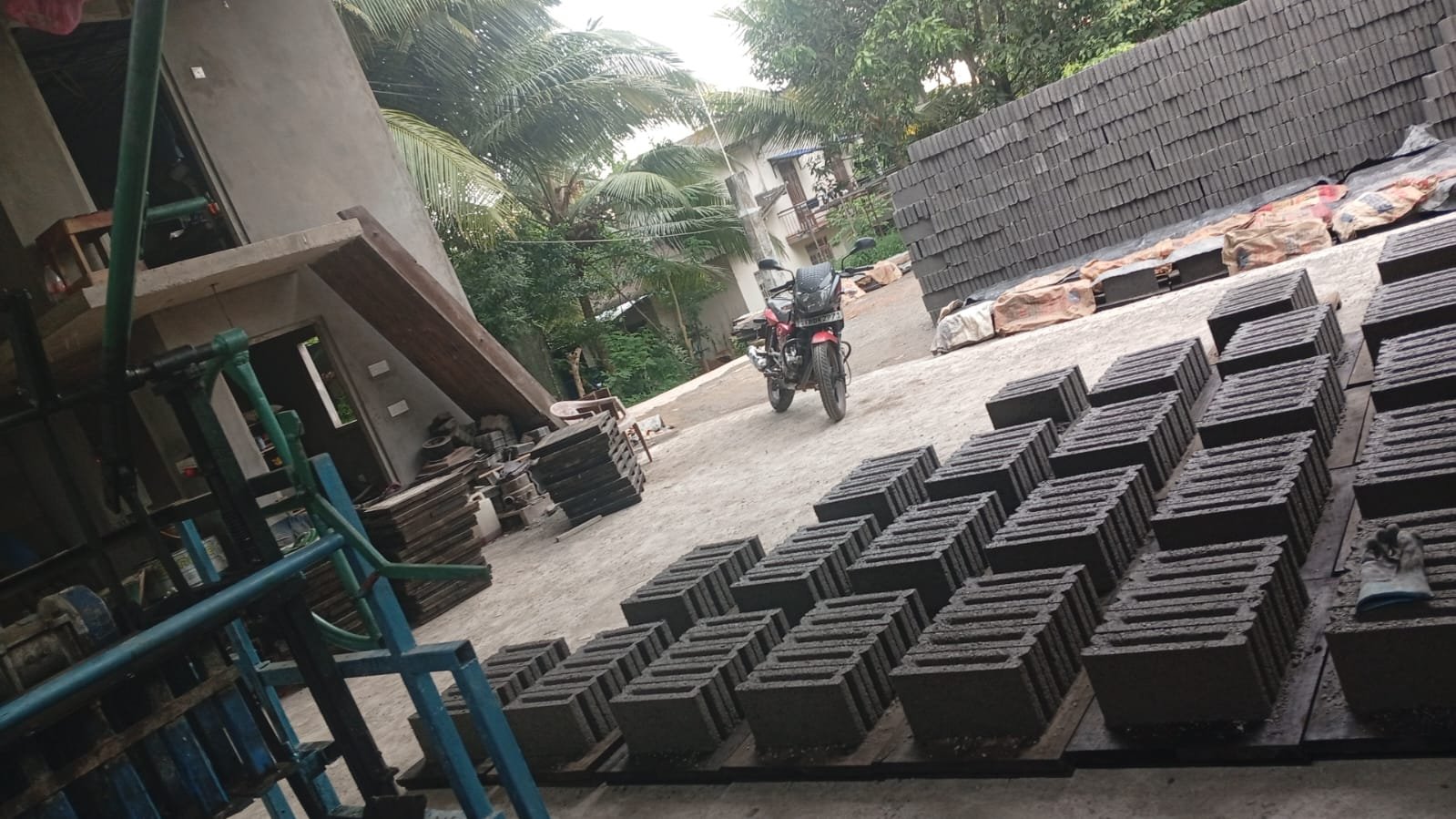 Other image 202510/blocks-for-sale-pamunuwa-maharagama-wedabima-b6b4223e78.jpeg