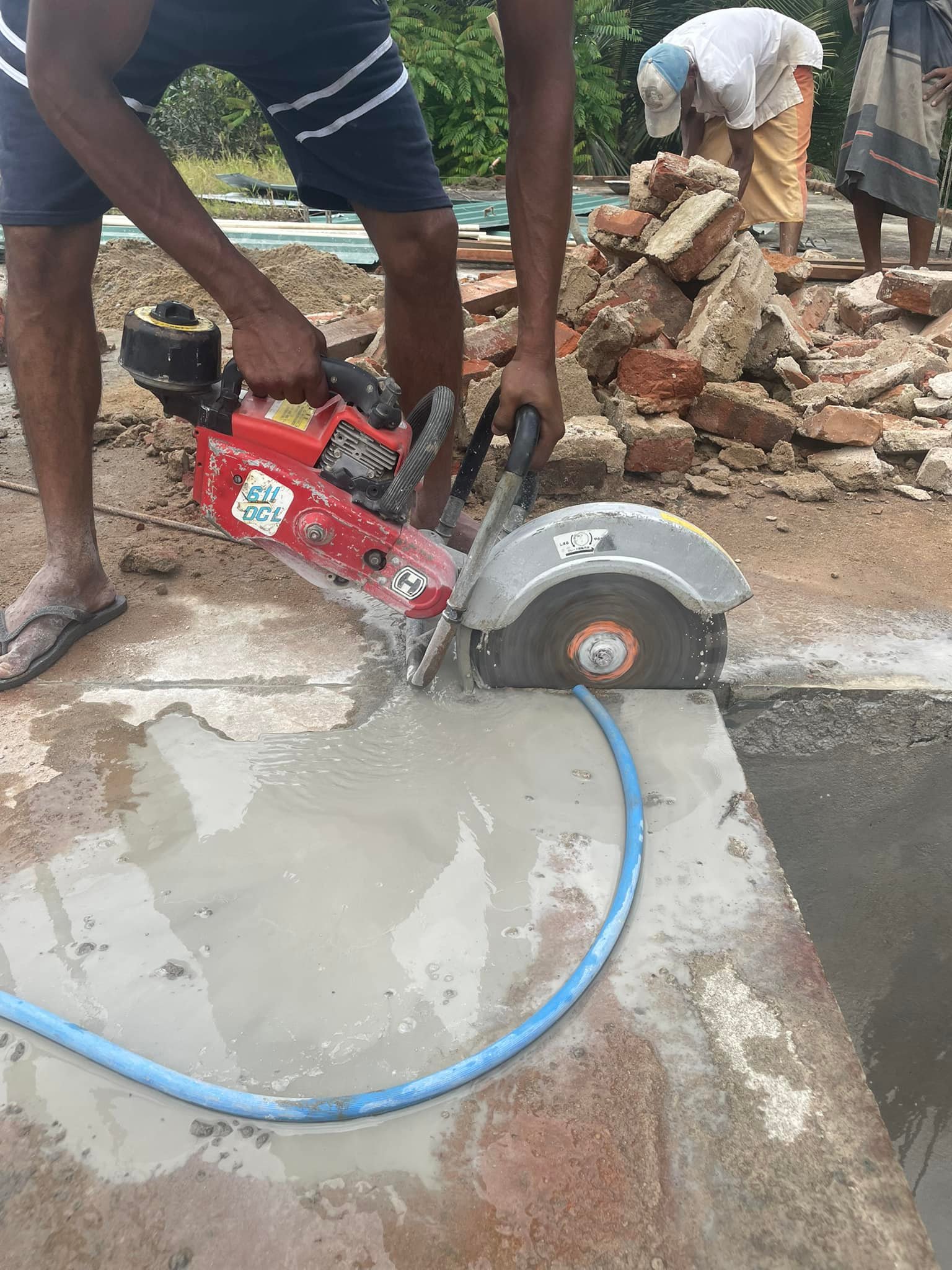 Other image 202510/floor-cutting-contractors-price-in-gampaha-wedabima-f29b82952e.jpg