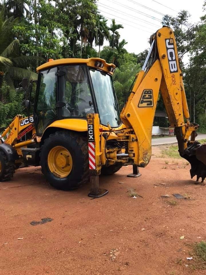 Other image 202510/jcb-for-rental-service-in-kiribathgoda-wedabima-9d35dce0ac.jpg