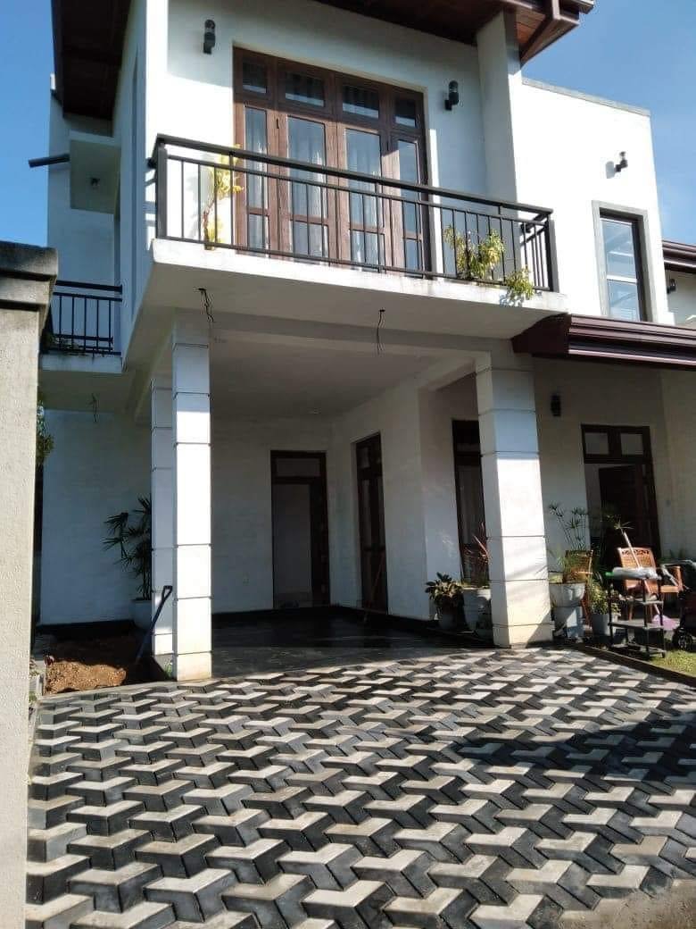 Other image 202510/modern-house-plan-contractors-price-in-negombo-wedabima-8481b9785c.jpg