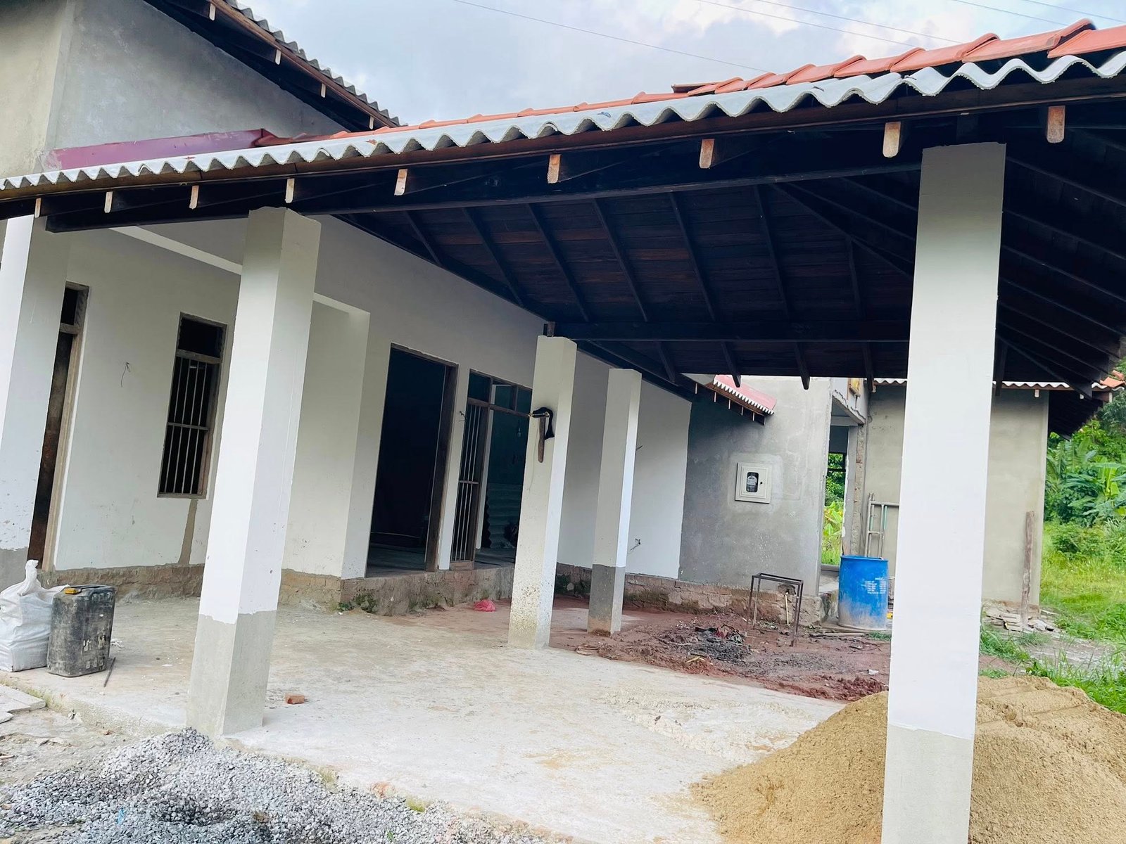 Other image 202510/modern-house-plan-contractors-price-in-negombo-wedabima-e4a1ea2e50.jpg