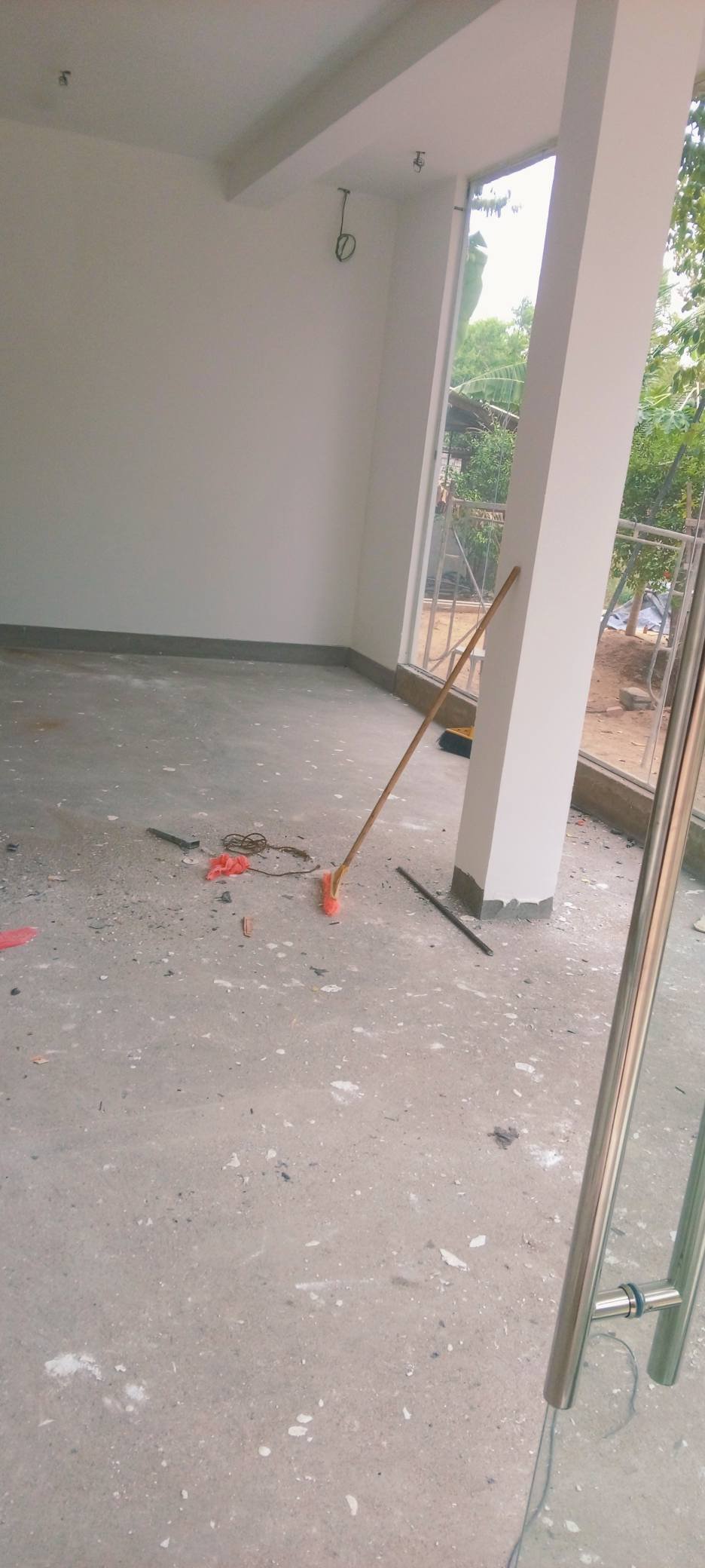 Other image 202510/putty-painting-on-wall-contractors-galle-wedabima-476bc2ae71.jpg