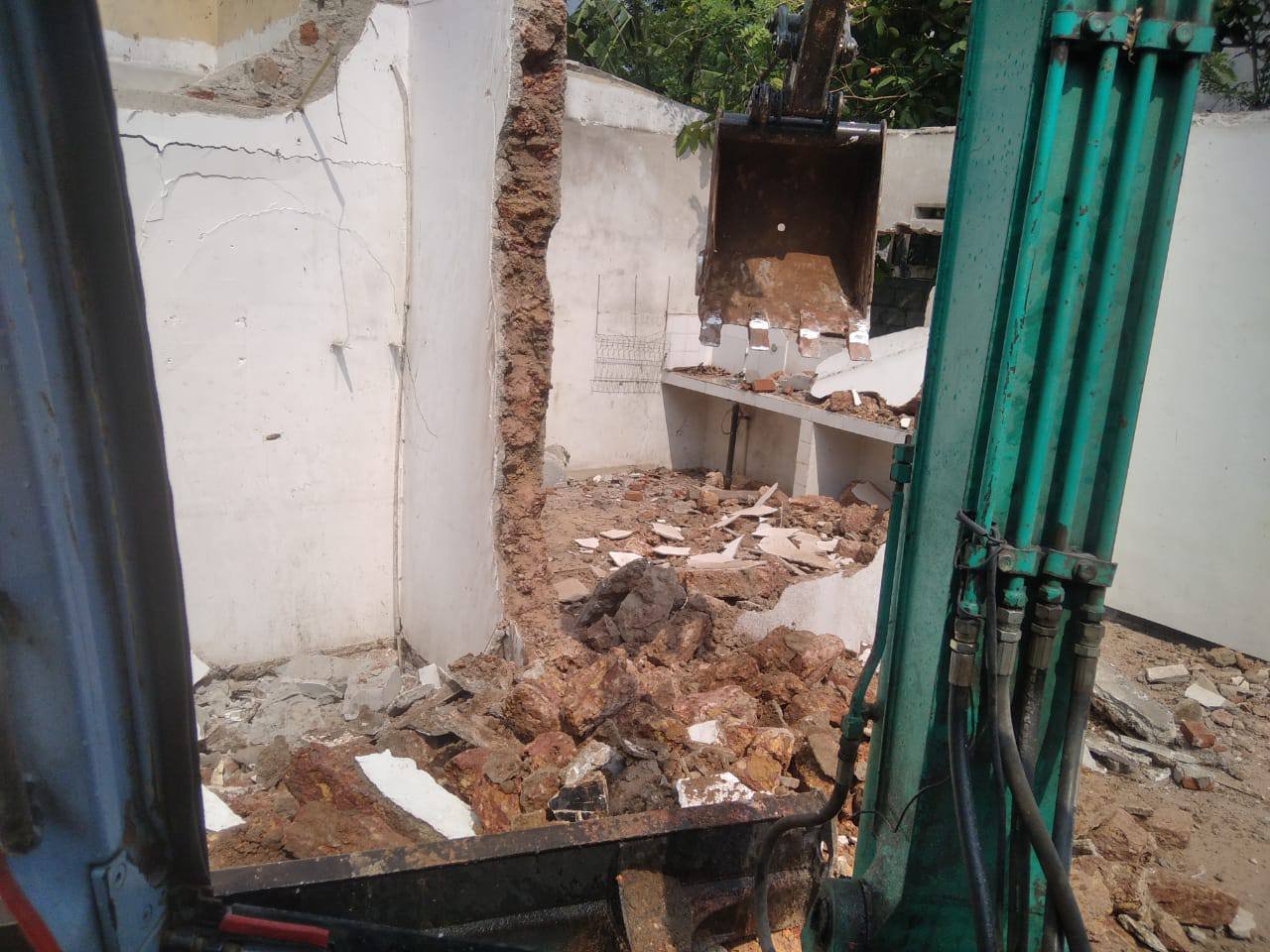 Other image 202511/demolition-concrete-breaking-colombo-wedabima-81b6c7b7d7.jpg
